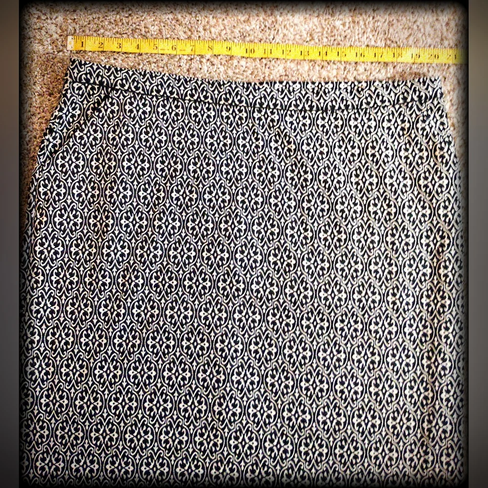 🦩dressbarn est 1962 PLUS SIZE pullon black white Geometric Paisley print 2x